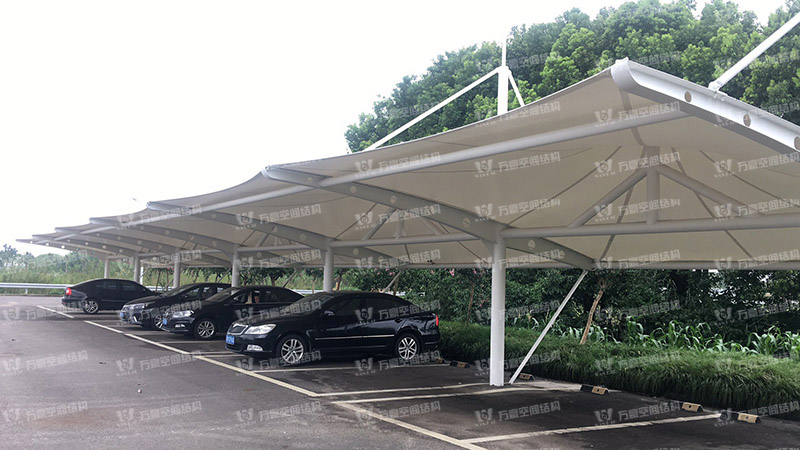 張拉膜車棚造價和哪些因素有關?降低張拉膜車棚造價的方法有哪些? 張拉膜車棚造價和哪些因素有關?降低張拉膜車棚造價的方法有哪些?