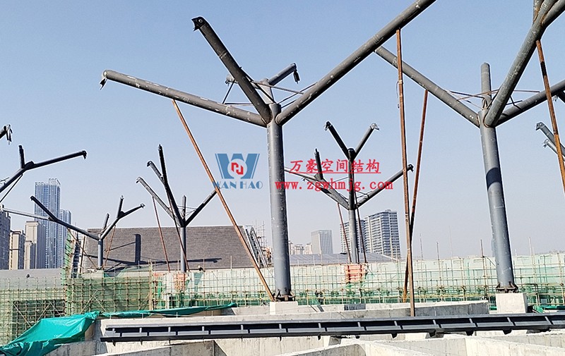 合肥文一塘溪津門天幕鋼結構及ETFE氣枕膜工程施工進度 合肥文一塘溪津門天幕鋼結構及ETFE氣枕膜工程施工進度