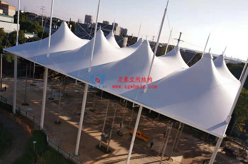 膜結構工程抗風能力強不強 膜結構工程抗風能力強不強