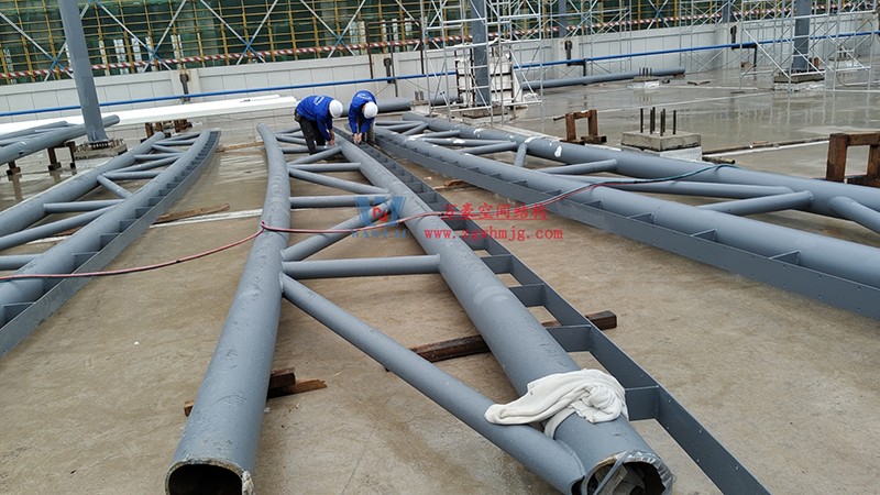 浙江真愛毯業科技有限公司廠房三屋面鋼結構工程