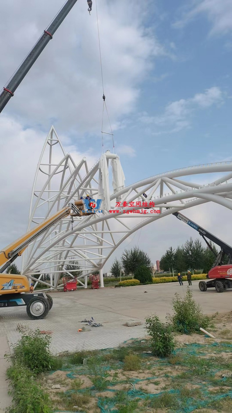 陜西定邊馬蓮灘沙漠公園鋼結構工程