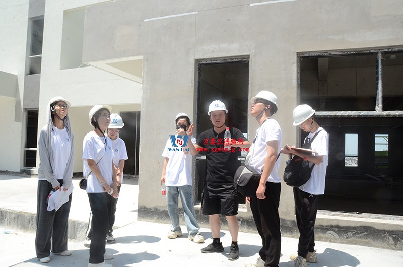 嘉興長安里ETFE氣枕鋼膜結(jié)構(gòu)頂棚工程現(xiàn)場學習觀摩會