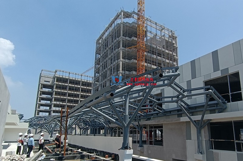 嘉興長安里ETFE氣枕鋼膜結(jié)構(gòu)頂棚工程現(xiàn)場學習觀摩會