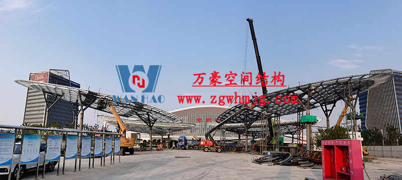 滬通鐵路張家港站前廣場蝴蝶造型空間鋼結構
