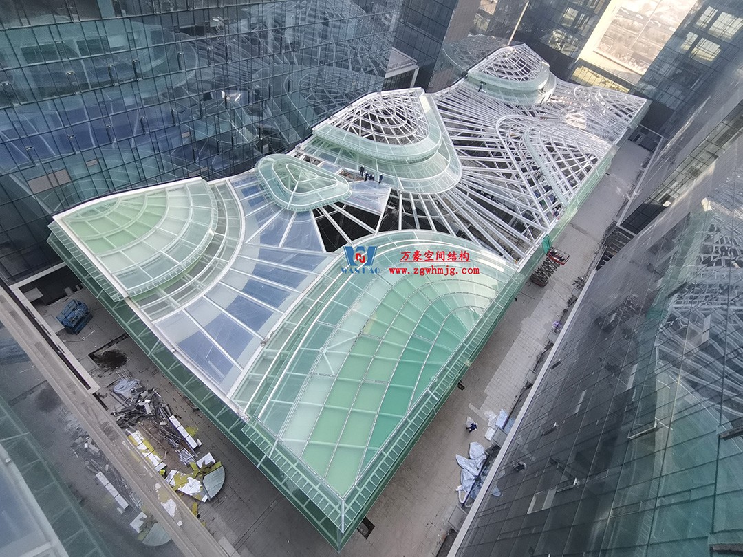 博多森谷項目中庭鋼膜結構工程 博多森谷項目中庭鋼膜結構工程