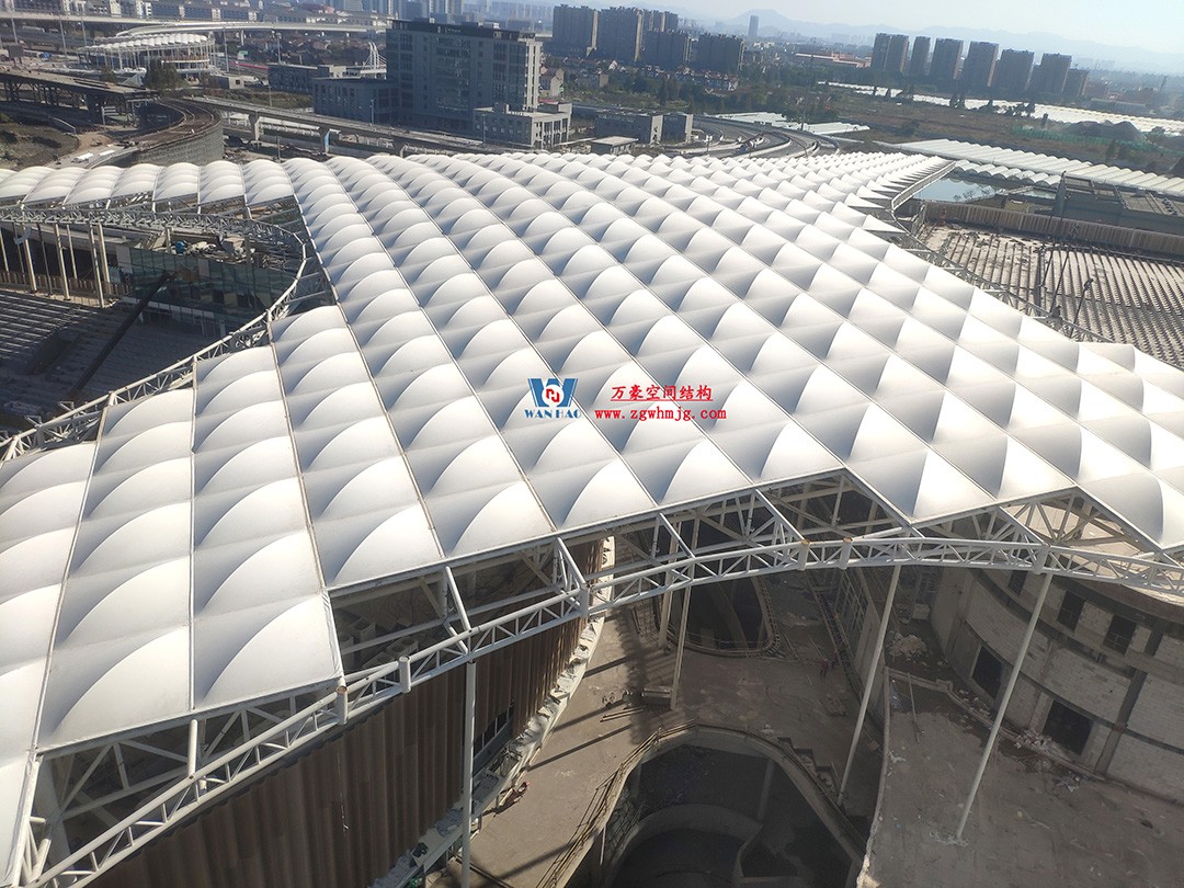 以前瞻性的視角融入城市生活之中的膜結構體育場館 以前瞻性的視角融入城市生活之中的膜結構體育場館
