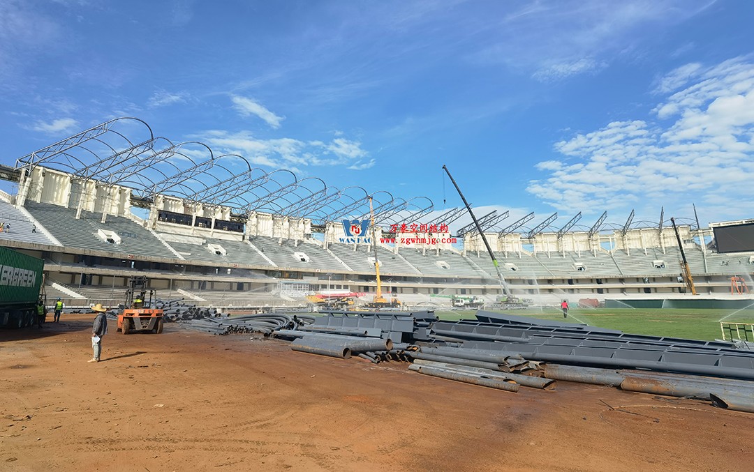 肯尼亞(非洲杯)足球體育場PTFE鋼膜結構屋面火熱施工中 肯尼亞(非洲杯)足球體育場PTFE鋼膜結構屋面火熱施工中