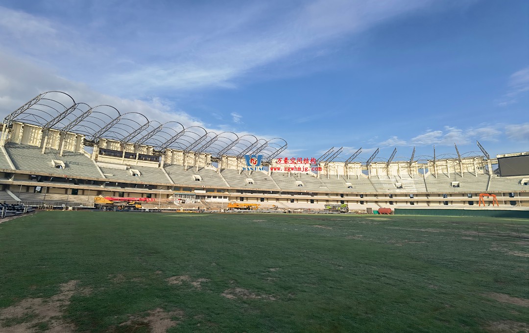 肯尼亞(非洲杯)足球體育場PTFE鋼膜結構屋面火熱施工中 肯尼亞(非洲杯)足球體育場PTFE鋼膜結構屋面火熱施工中