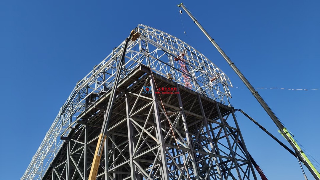 備受青睞的鋼膜結(jié)構(gòu)建筑景觀 備受青睞的鋼膜結(jié)構(gòu)建筑景觀