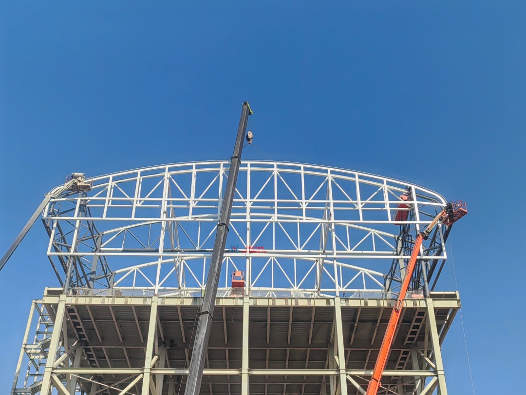 馭風逐沙，織就賽道美學——比亞迪紹興嵊州賽車場干拔沙坡觀景平臺鋼膜結(jié)構(gòu)