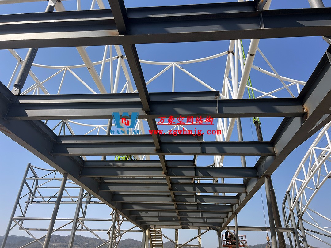 比亞迪紹興嵊州賽車(chē)場(chǎng)干拔沙坡觀景平臺(tái)鋼結(jié)構(gòu)項(xiàng)目 比亞迪紹興嵊州賽車(chē)場(chǎng)干拔沙坡觀景平臺(tái)鋼結(jié)構(gòu)項(xiàng)目