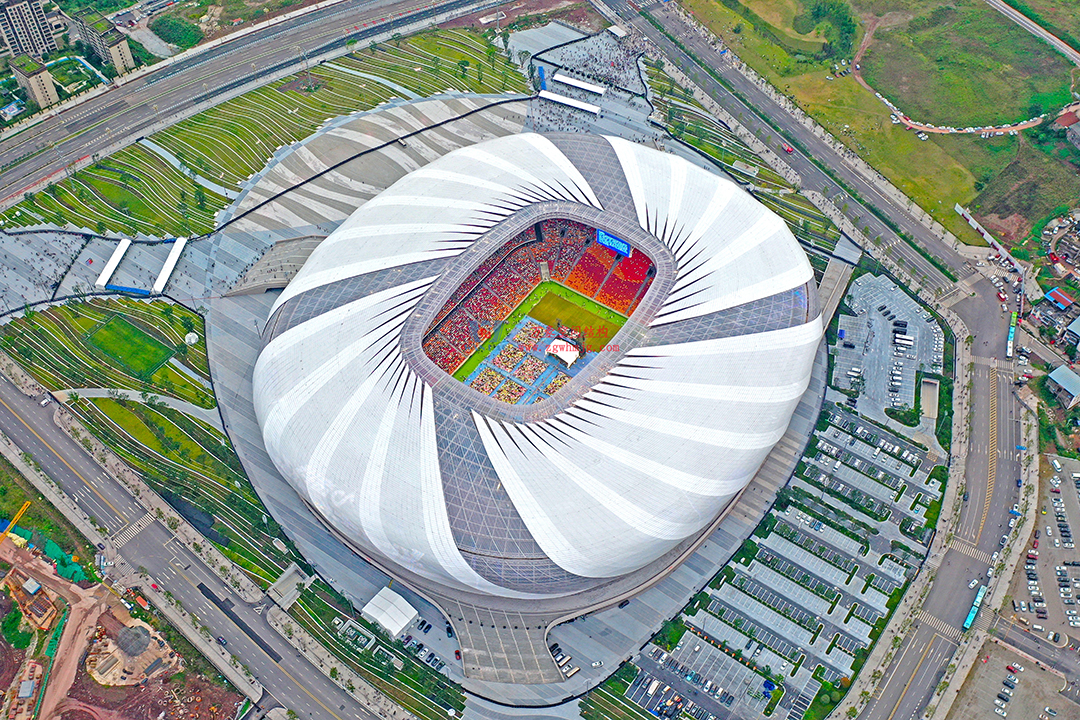 2026 中超球場巡禮?重慶篇｜身披 ETFE「科技薄紗」，龍興足球場點(diǎn)亮山城足球新未來！
