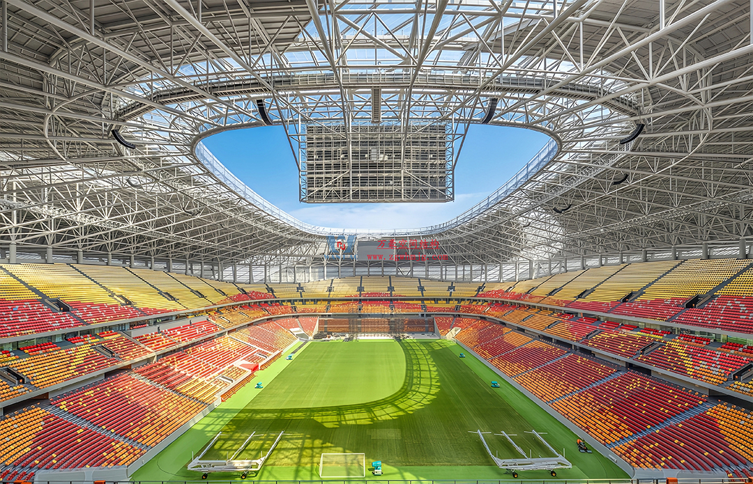 2026 中超球場巡禮?重慶篇｜身披 ETFE「科技薄紗」，龍興足球場點(diǎn)亮山城足球新未來！