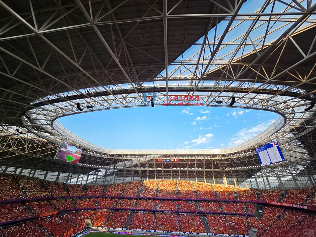 2026 中超球場巡禮?重慶篇｜身披 ETFE「科技薄紗」，龍興足球場點(diǎn)亮山城足球新未來！
