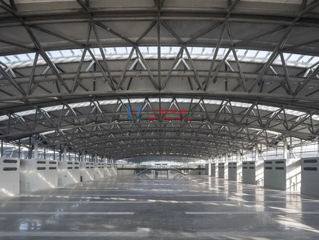 中原會展二期竣工！浙江萬豪集團助力打造城市巨型天幕