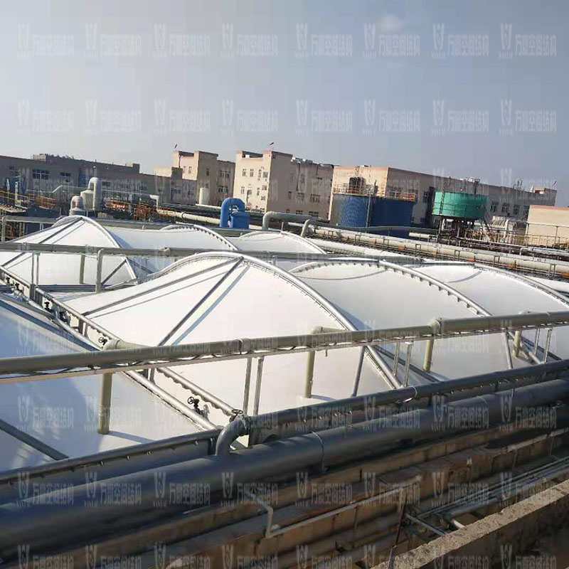 張力膜結(jié)構(gòu)是什么？張力膜結(jié)構(gòu)有哪些特點(diǎn)特稱？