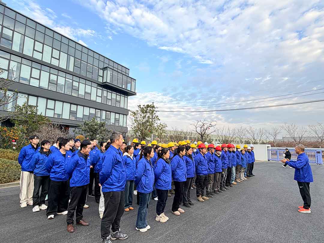 新年新篇章，2026加足馬力加油干|萬(wàn)豪集團(tuán)2026年首次晨會(huì)順利召開(kāi)